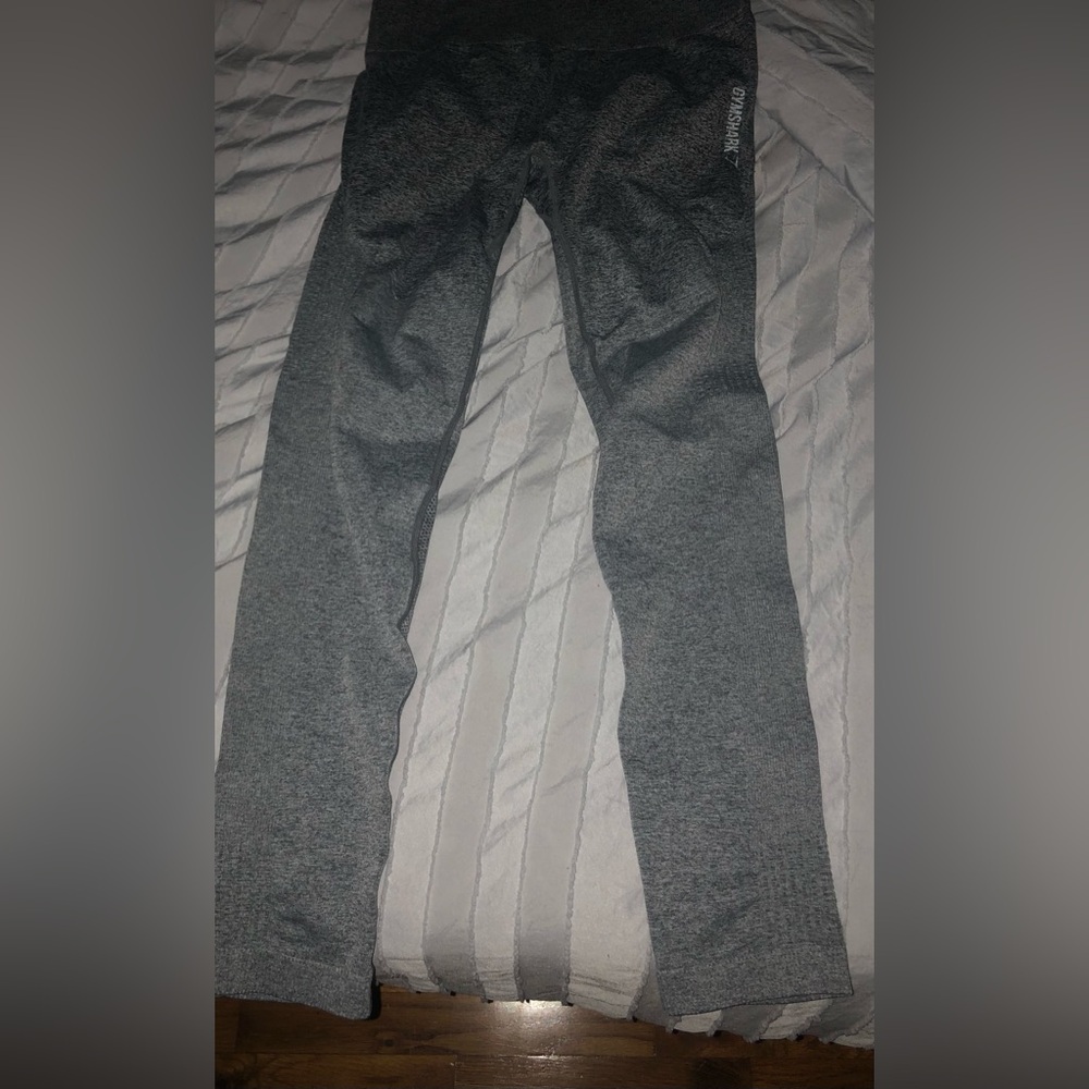 GymShark Dry Moisture Management Leggings Workout Pants Size Medium